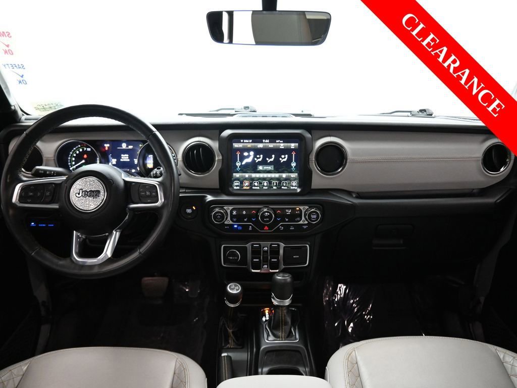 Used 2022 Jeep Wrangler Unlimited Sahara image 36