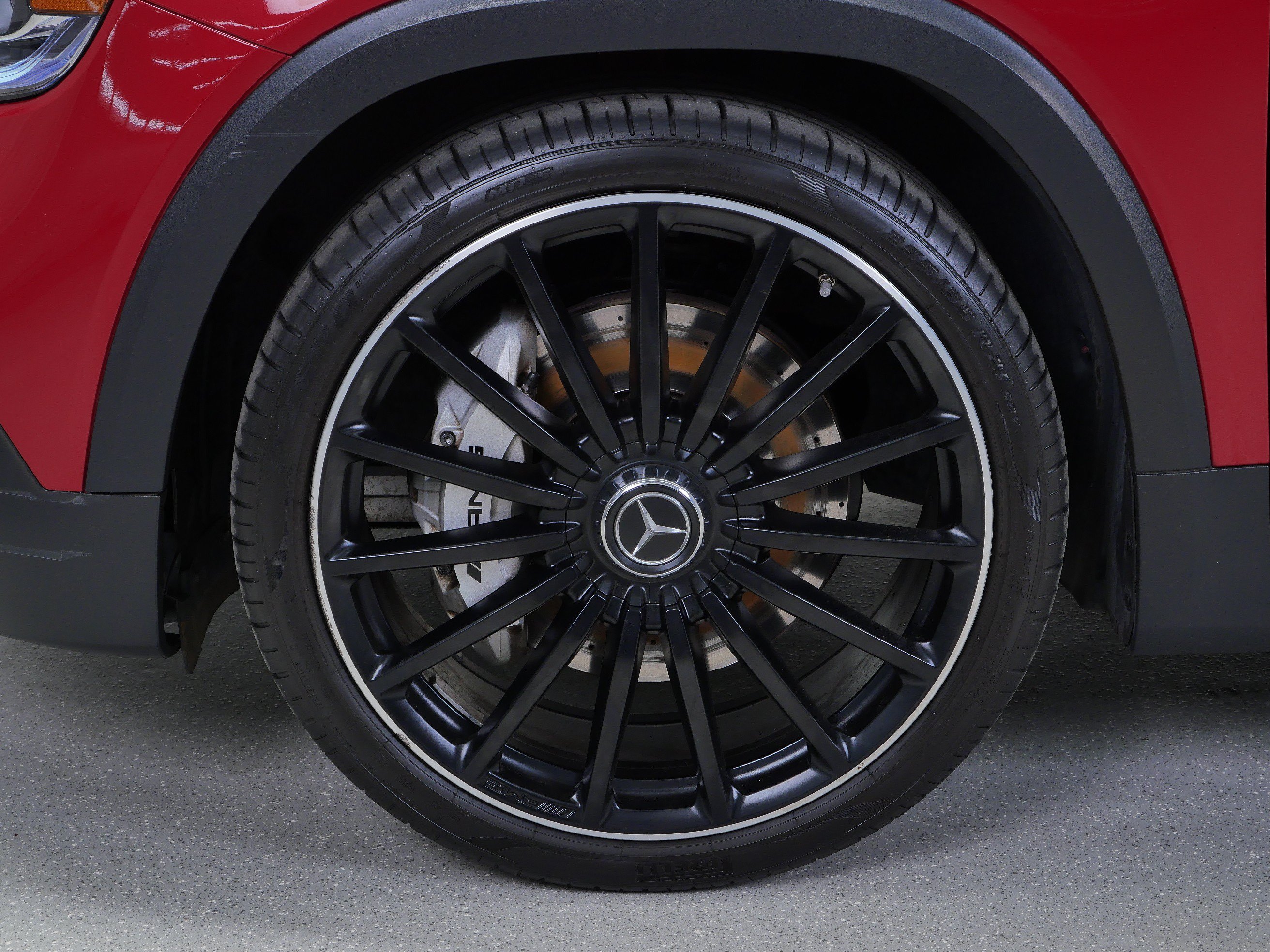 Certified 2023 Mercedes-Benz GLB 35 AMG 4MATIC image 17