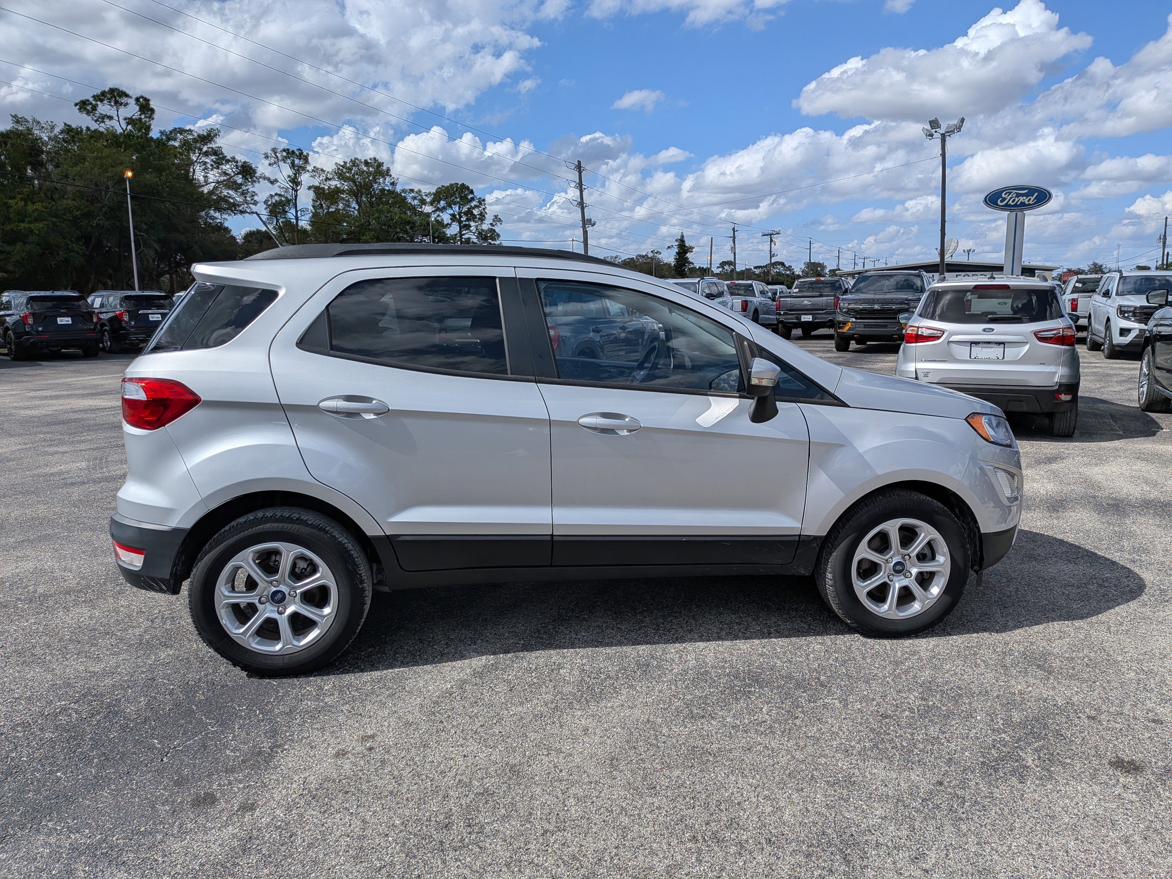 Used 2021 Ford EcoSport SE FWD image 3