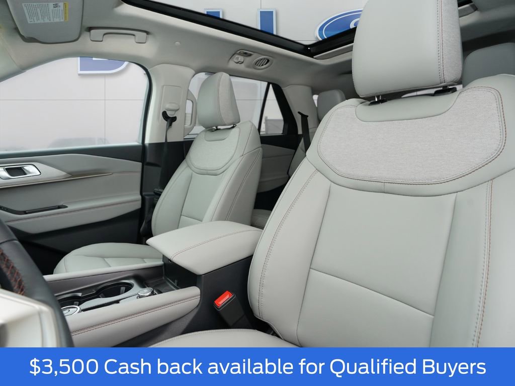 New 2026 Ford Explorer Active w/ Active Comfort Package image 27
