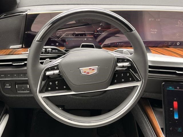 New 2026 Cadillac Escalade Platinum Luxury w/ LPO, Radiant Package AWD/4WD image 11