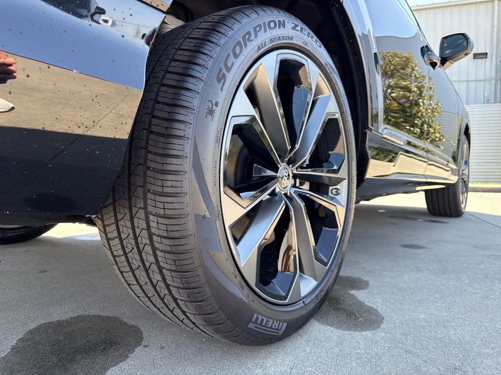 New 2025 Audi Q7 3.0T Premium Plus image 11