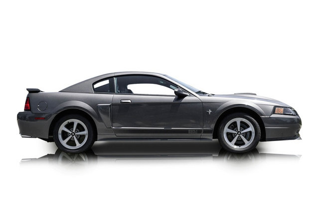 Used 2003 Ford Mustang Mach 1 RWD image 2