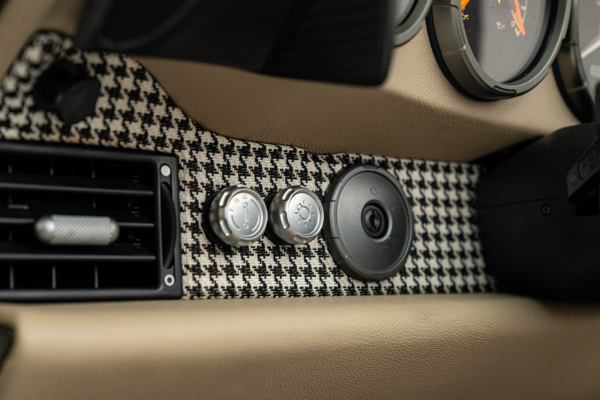 Used 1997 Porsche 911 Gunther Werks Speedster -1 of image 28