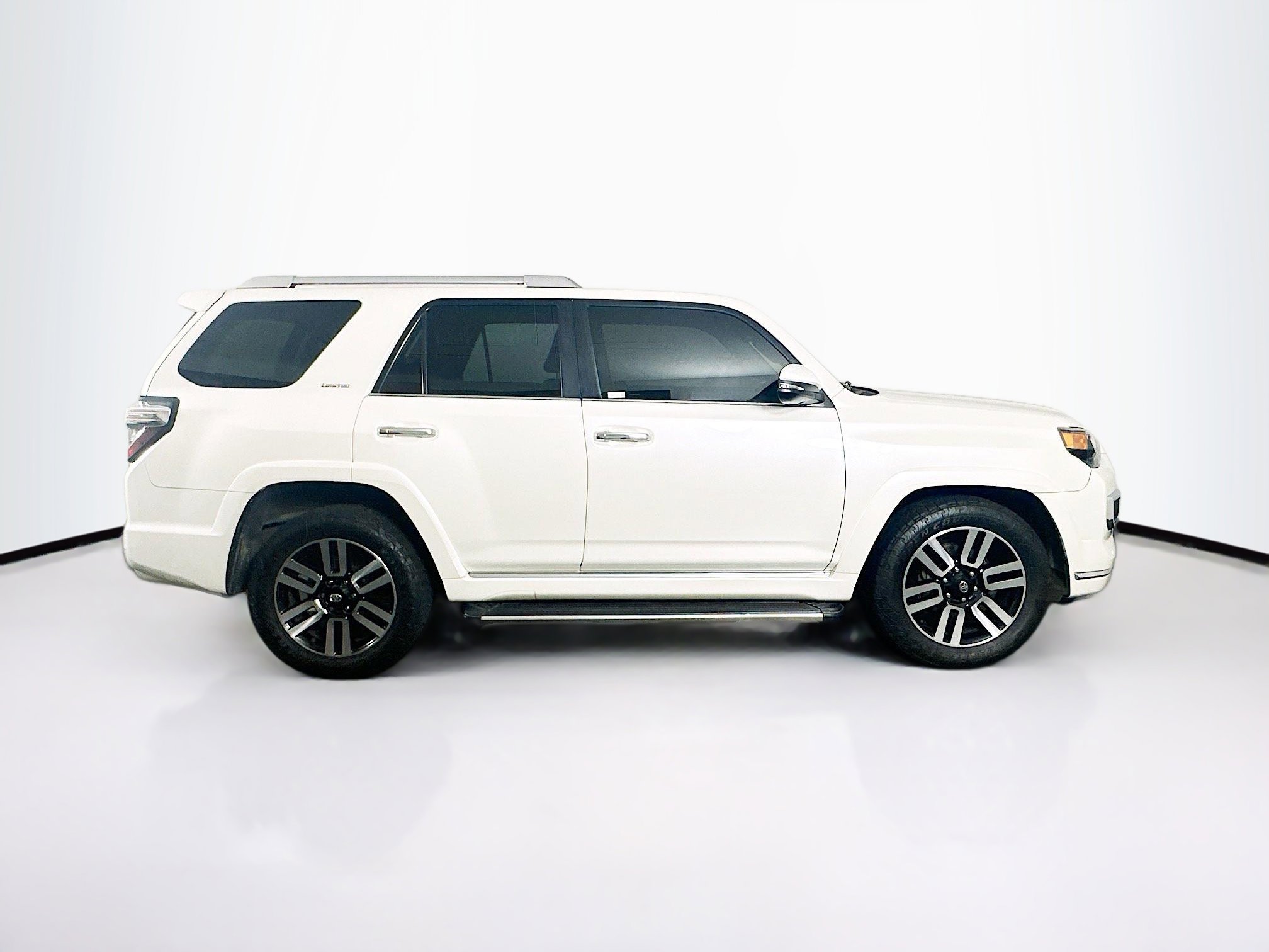 Used 2016 Toyota 4Runner Limited RWD image 10