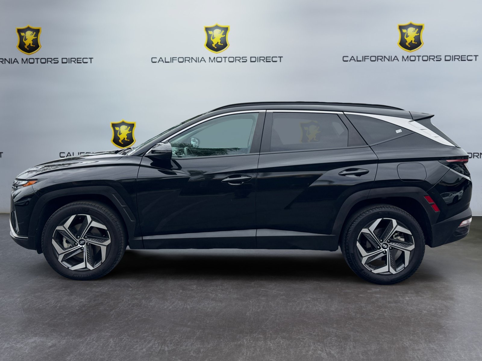 Used 2023 Hyundai Tucson SEL w/ Convenience Package AWD/4WD image 2