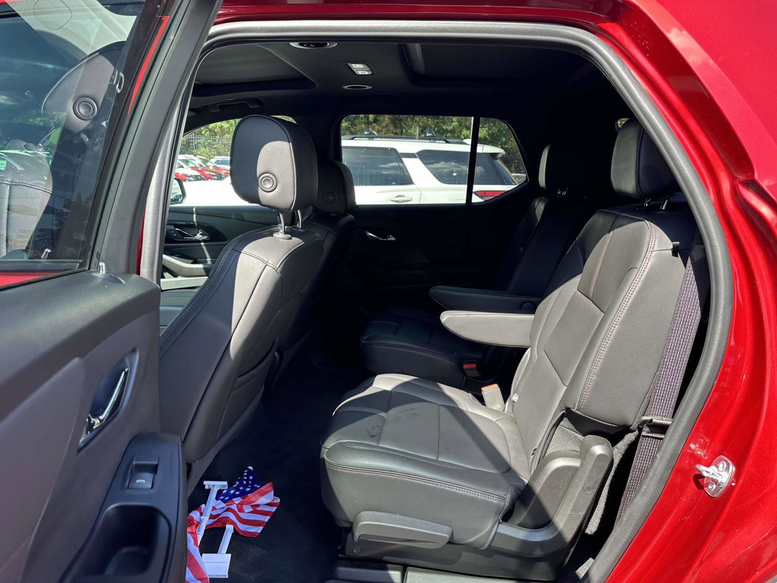 Used 2023 Chevrolet Traverse RS image 13