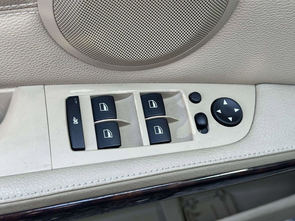 Used 2008 BMW 328xi Sedan image 17