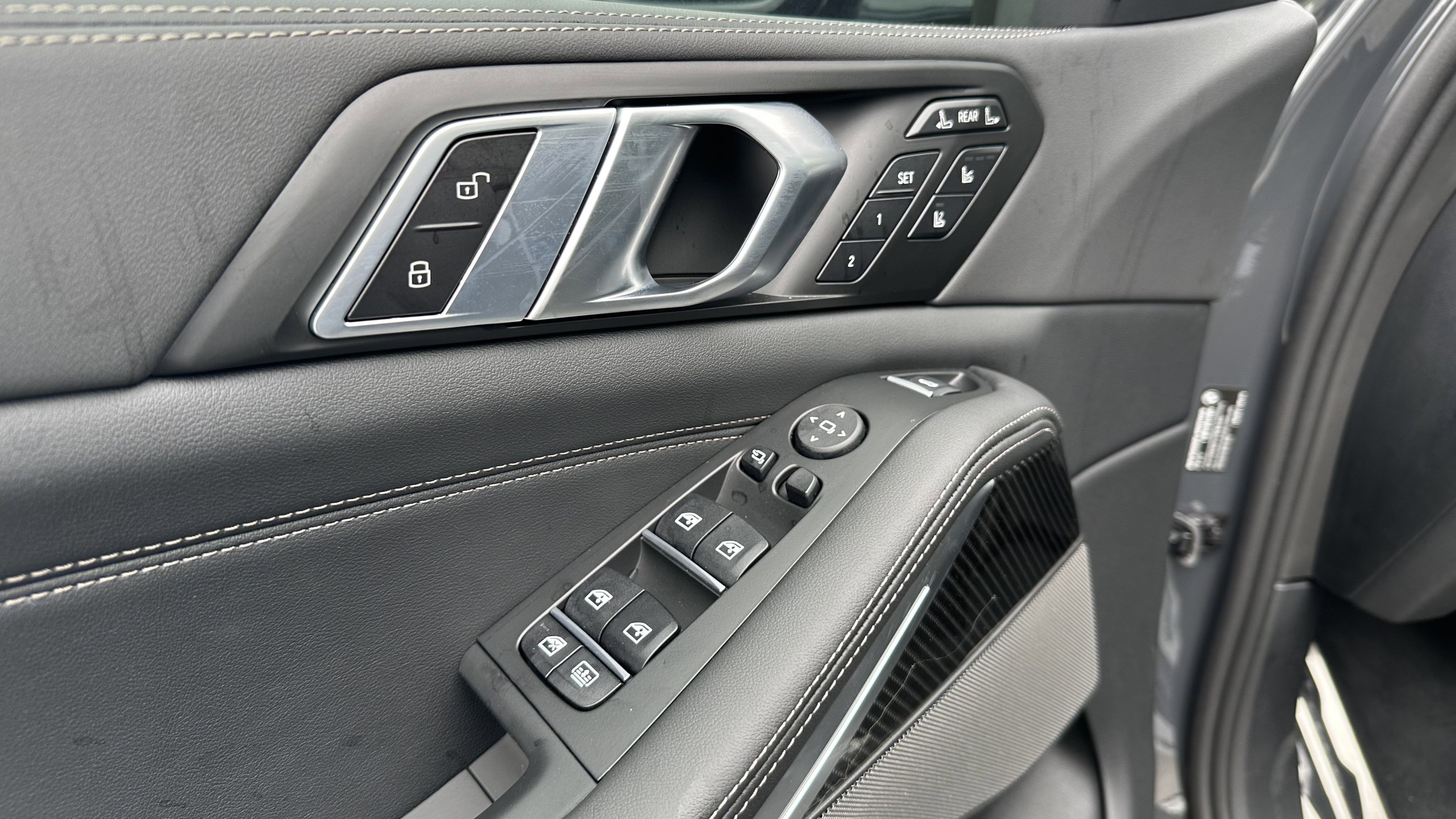 Used 2026 BMW X7 M60i image 14
