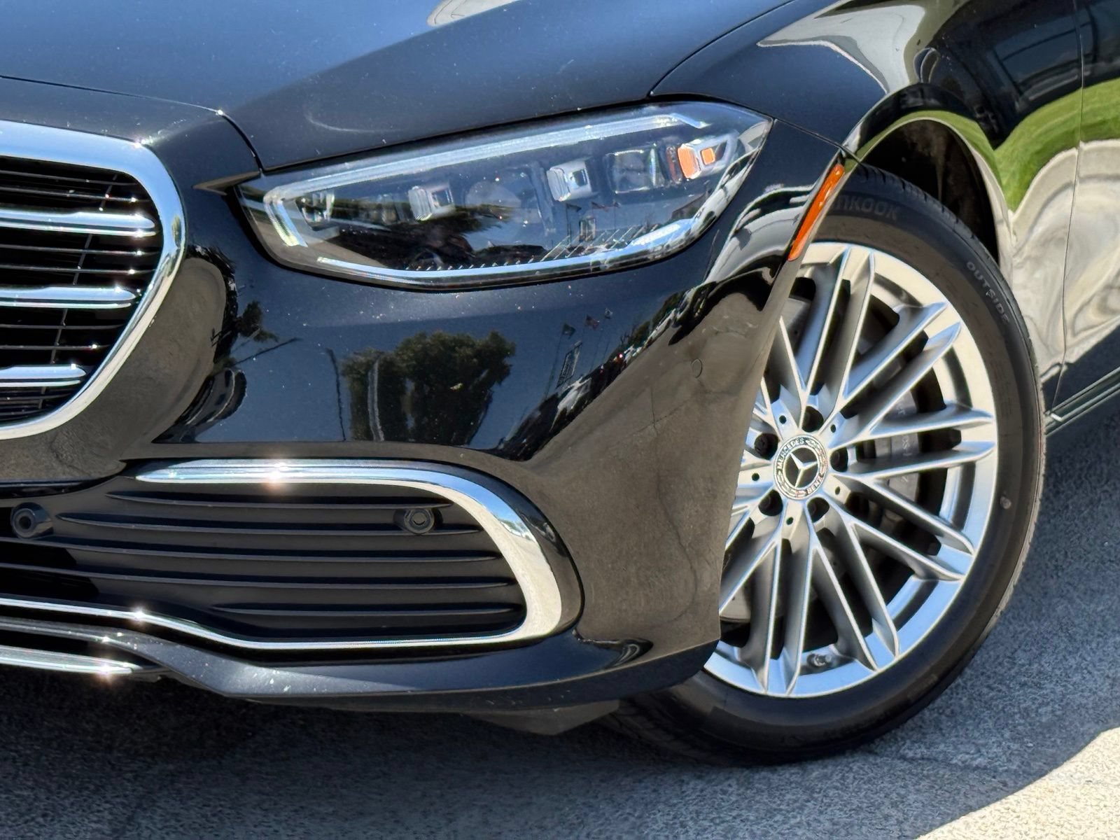 Used 2023 Mercedes-Benz S 580 4MATIC Sedan image 3