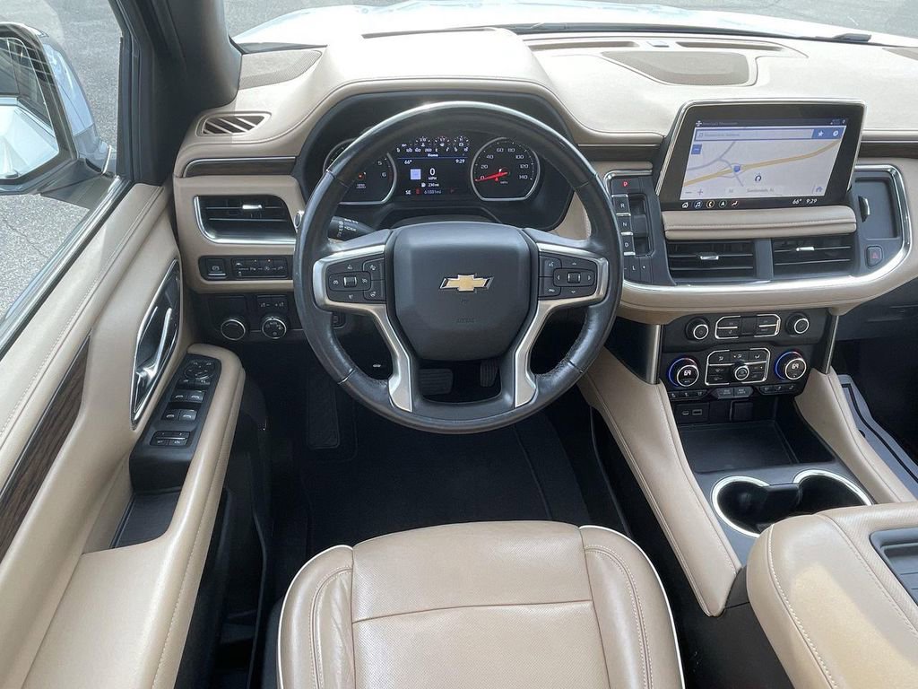 Used 2021 Chevrolet Tahoe Premier w/ Premium Package image 21