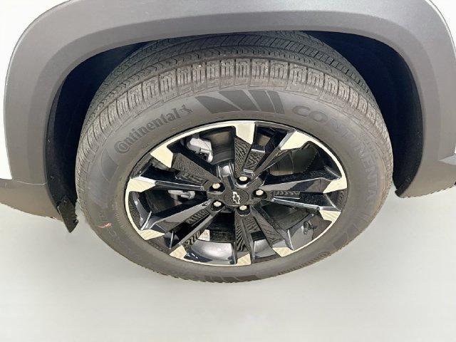 New 2027 Chevrolet Equinox RS w/ Safety and Technology Package AWD/4WD image 33