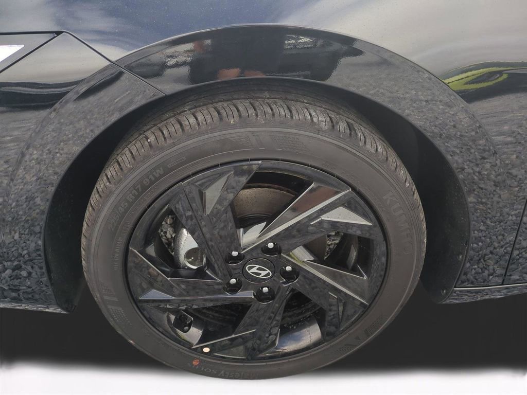 New 2026 Hyundai Elantra Sport image 11