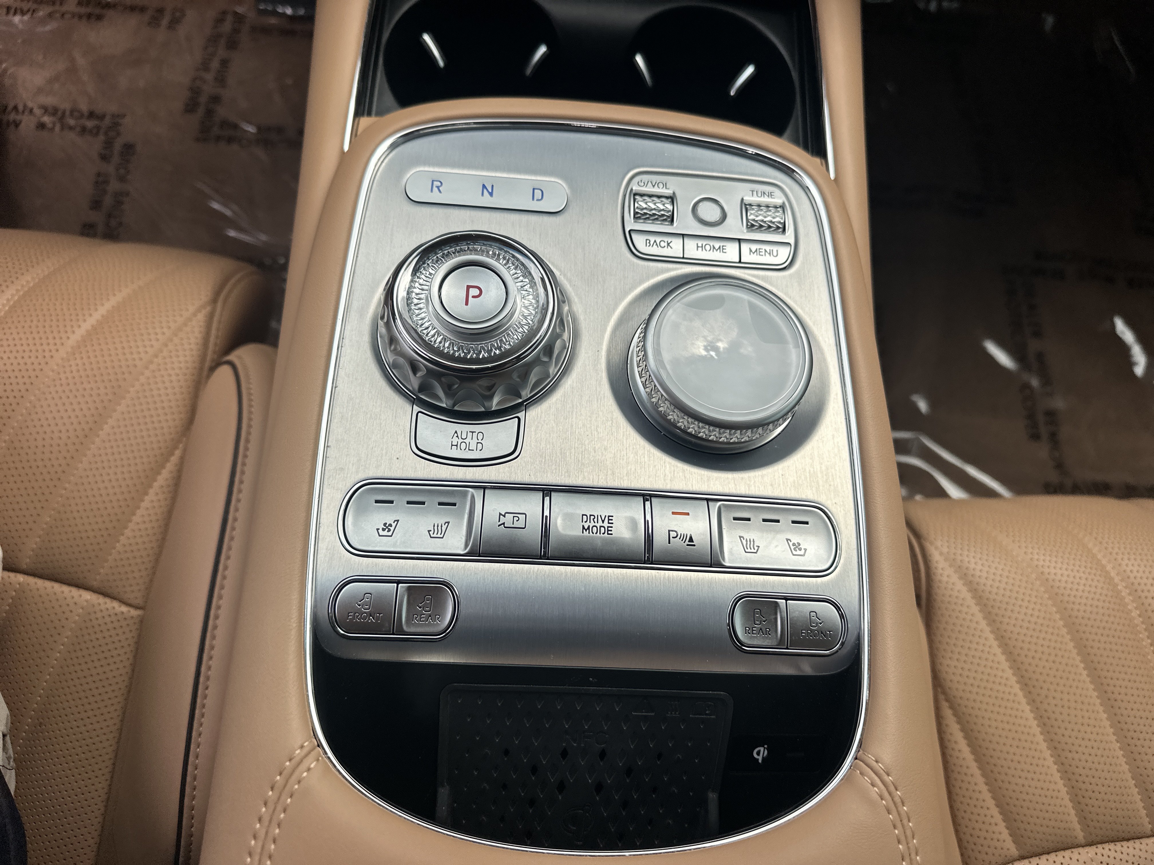 Certified 2025 Genesis G90 3.5T AWD/4WD image 18