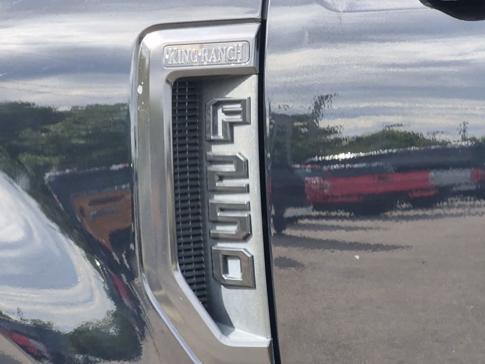 Used 2018 Ford F250 King Ranch w/ King Ranch Ultimate Package AWD/4WD image 13
