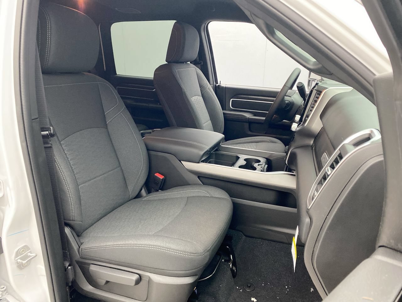New 2026 RAM 2500 Big Horn AWD/4WD image 22