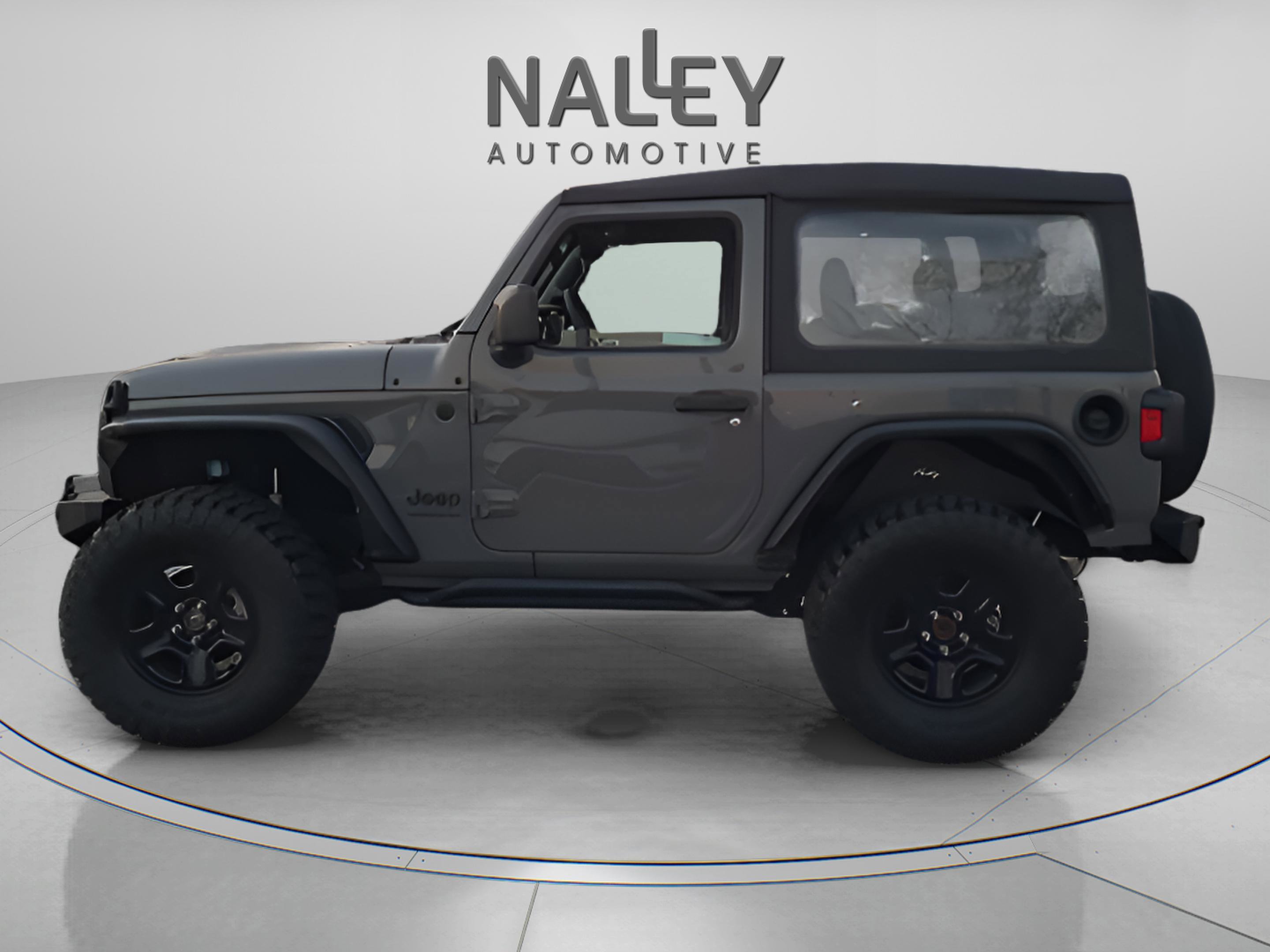 Used 2022 Jeep Wrangler Sport image 3