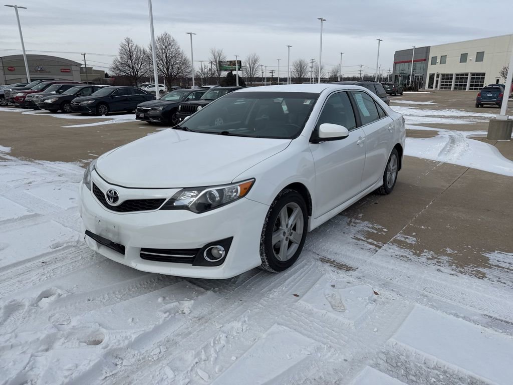 Used 2013 Toyota Camry SE image 11
