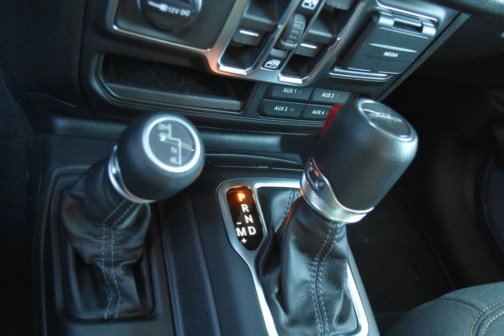 New 2026 Jeep Gladiator Sport AWD/4WD image 24
