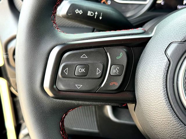 Used 2024 Jeep Gladiator Rubicon w/ Technology Group image 13