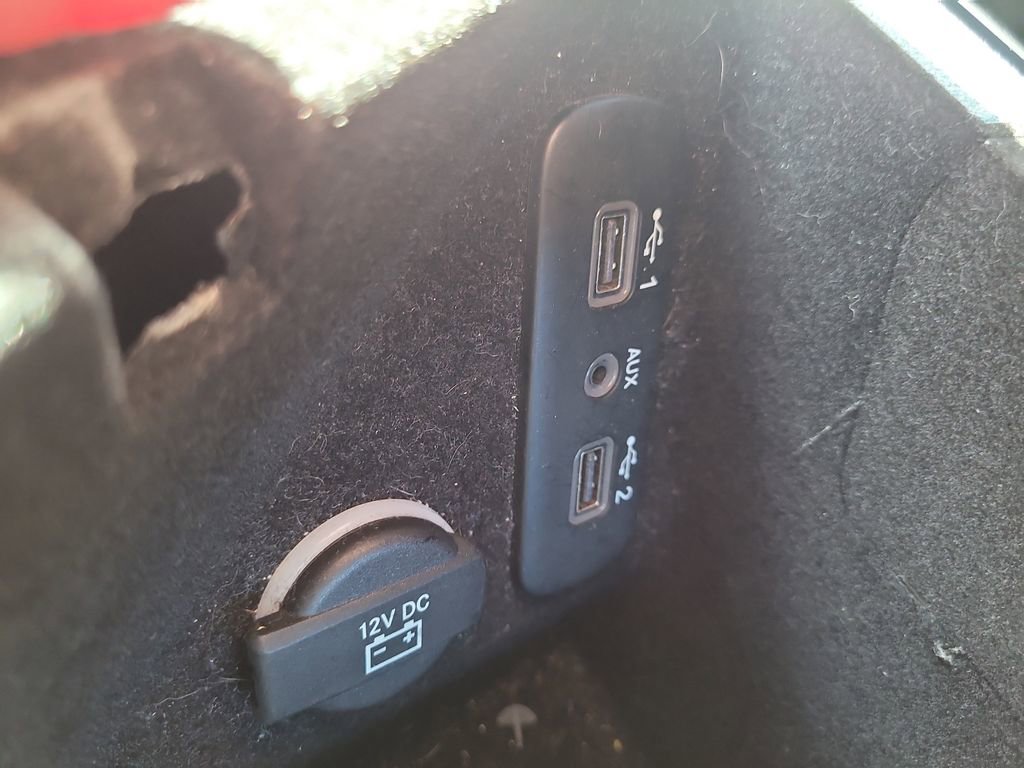 Used 2022 Dodge Challenger SXT w/ Blacktop Package image 27