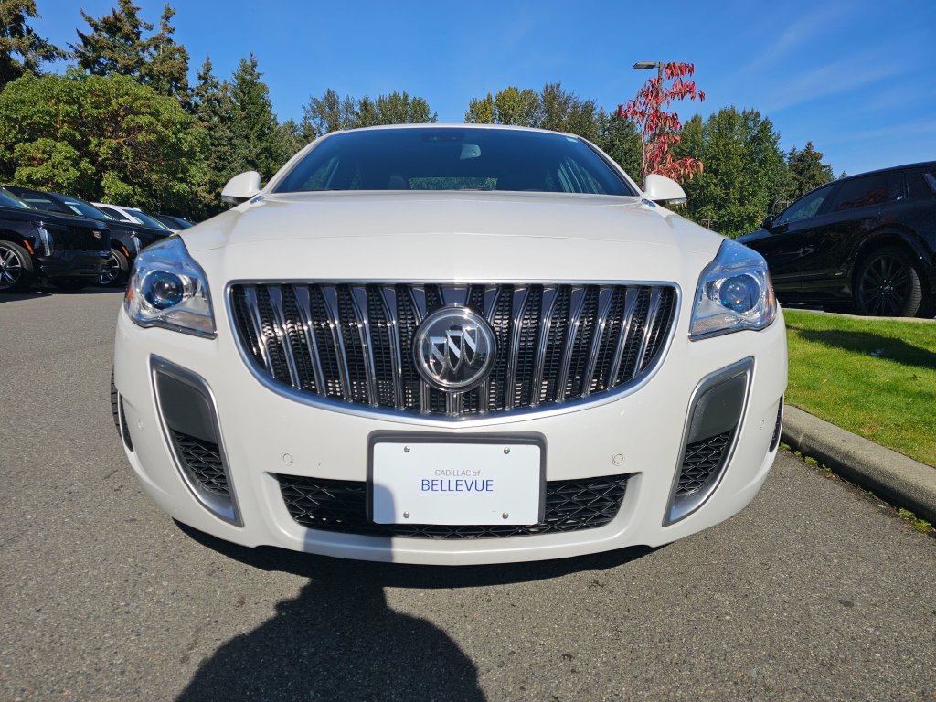 Used 2017 Buick Regal GS w/ Driver Confidence Package #2 AWD/4WD image 2