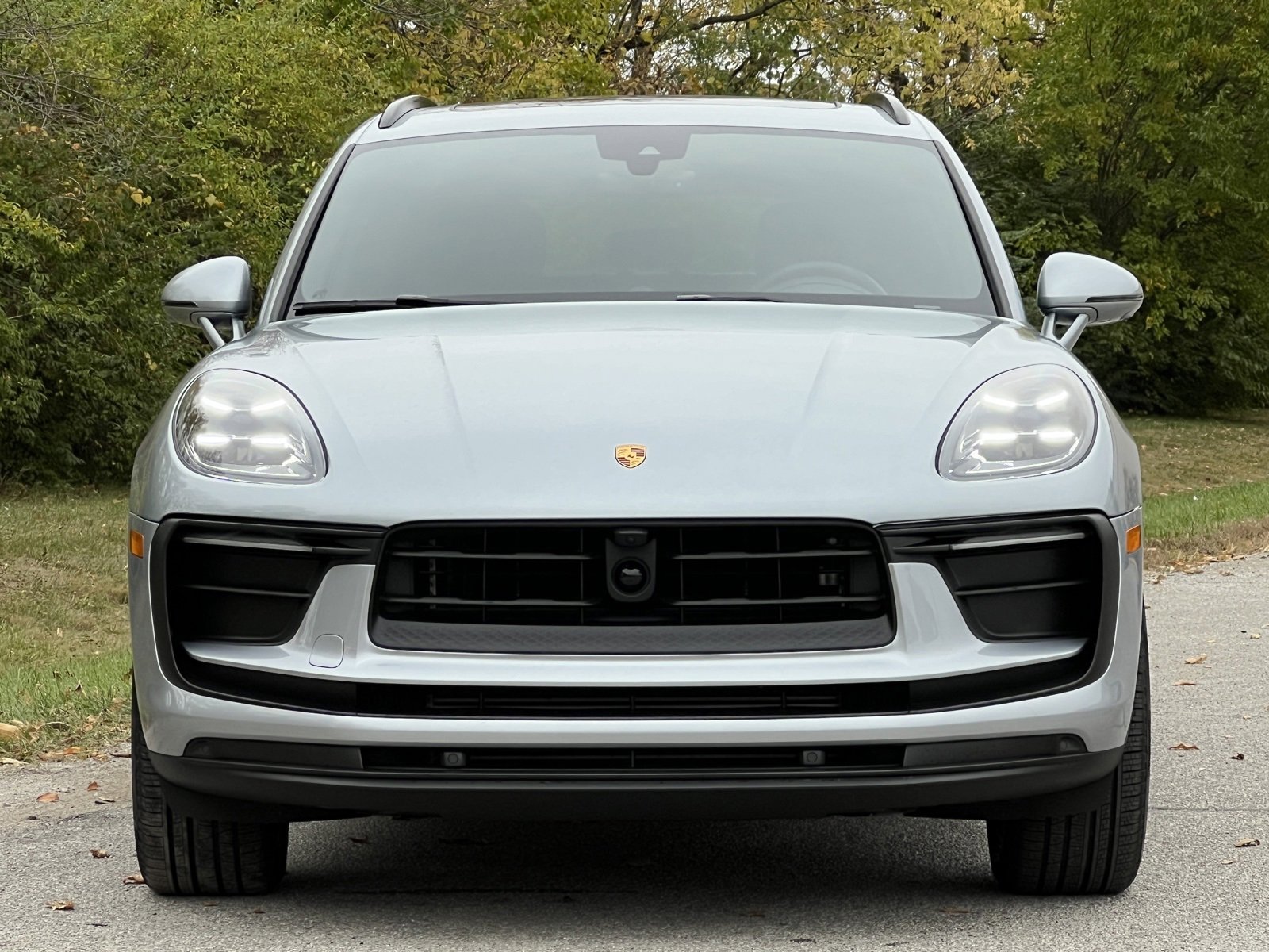 Certified 2025 Porsche Macan image 7