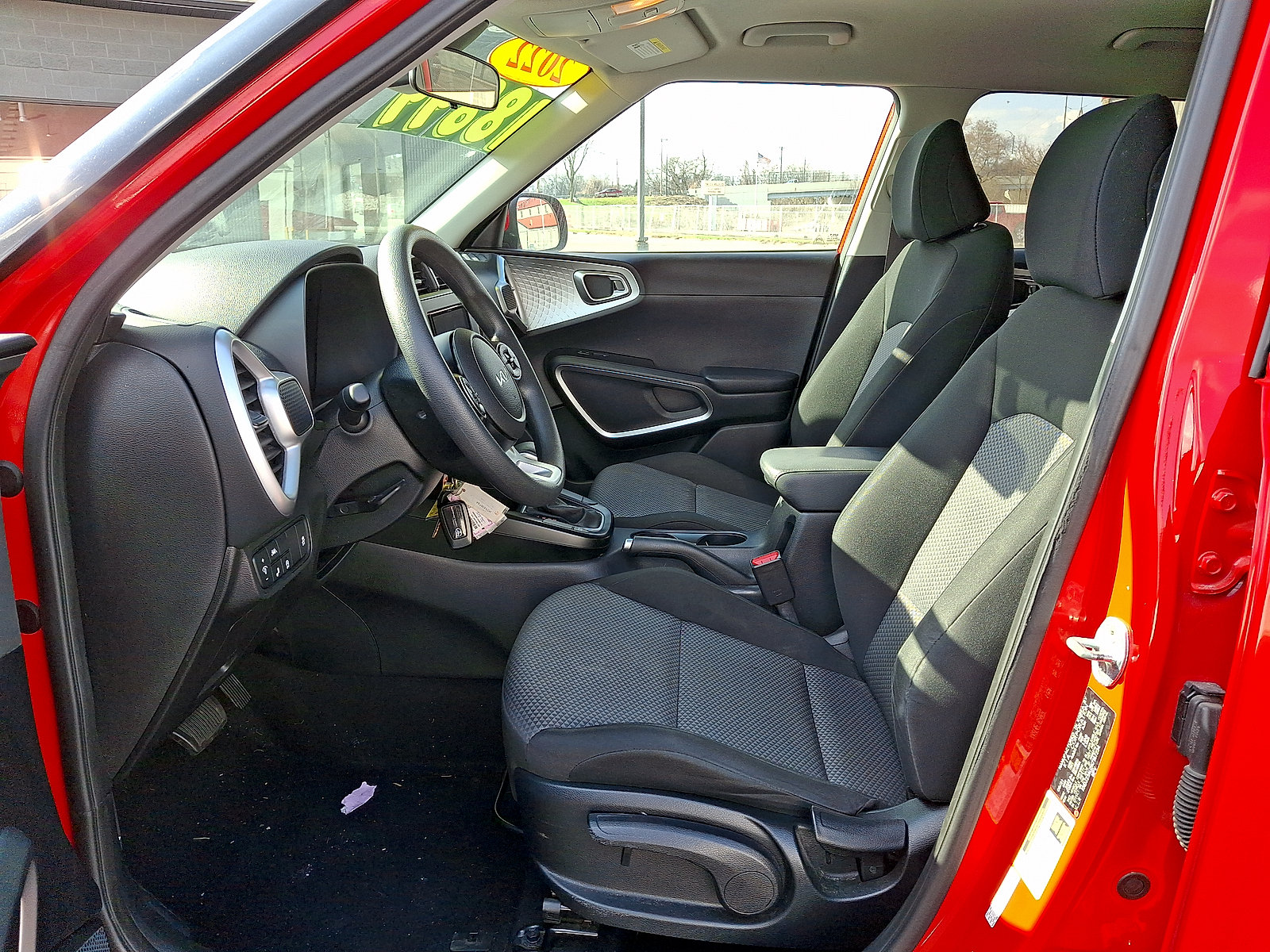 Used 2022 Kia Soul LX w/ Technology Package FWD video 3
