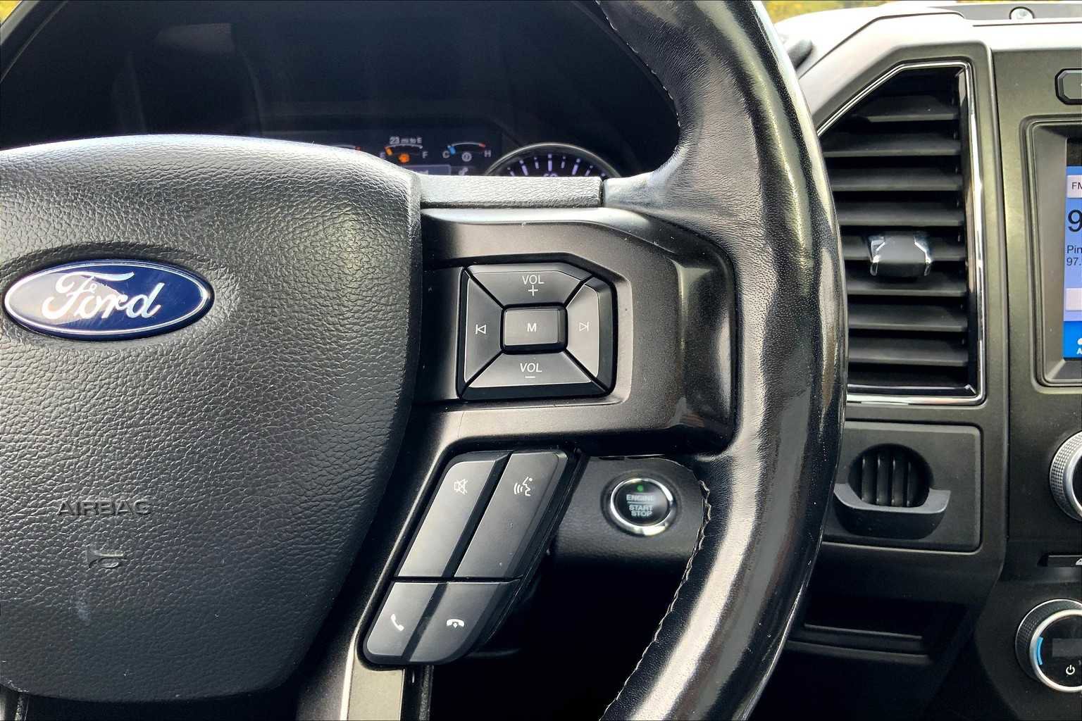 Used 2018 Ford Expedition Limited image 24