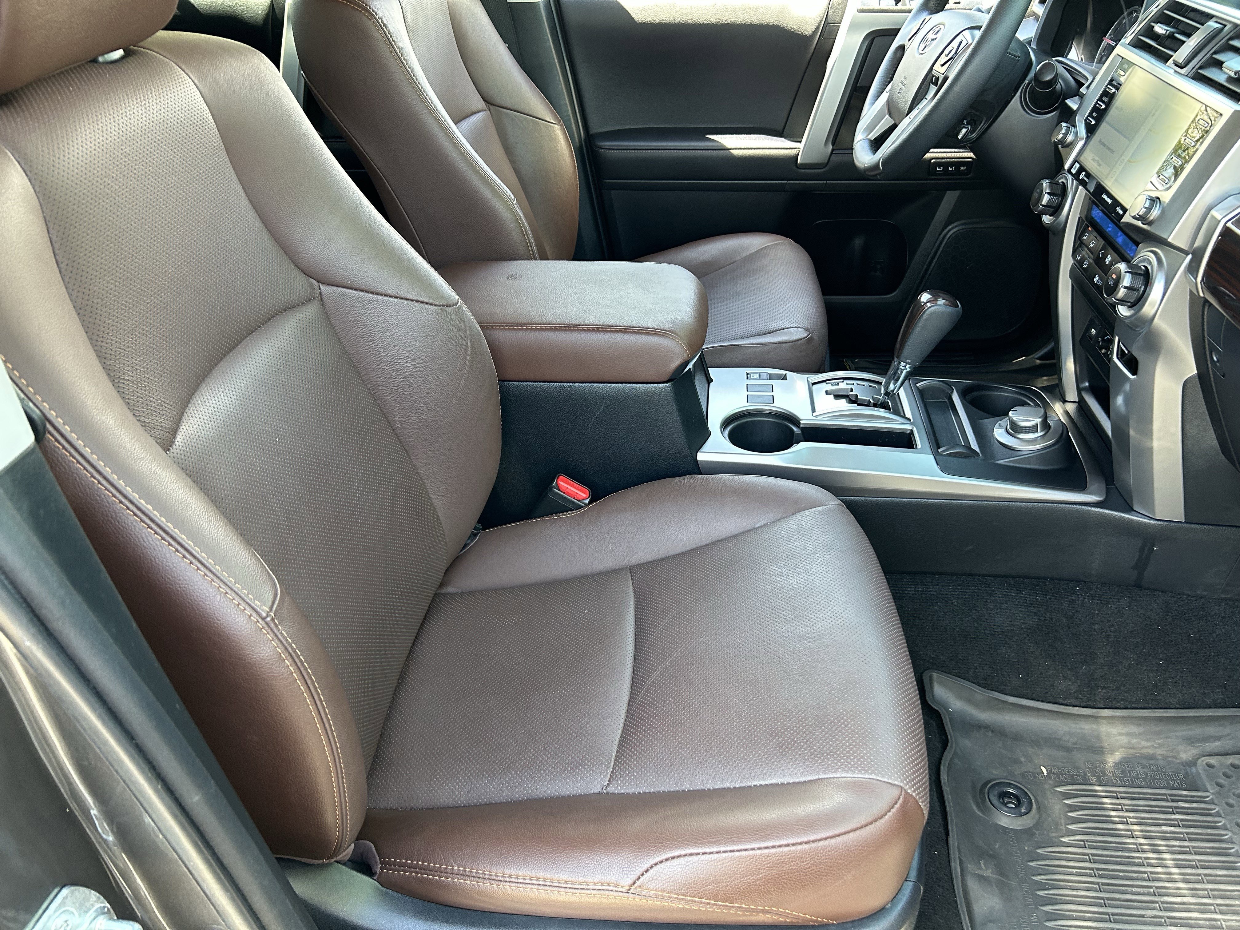 Used 2022 Toyota 4Runner Limited AWD/4WD image 9