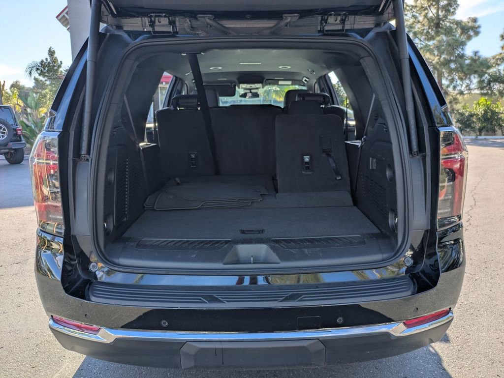 Used 2025 Chevrolet Tahoe LT AWD/4WD image 32