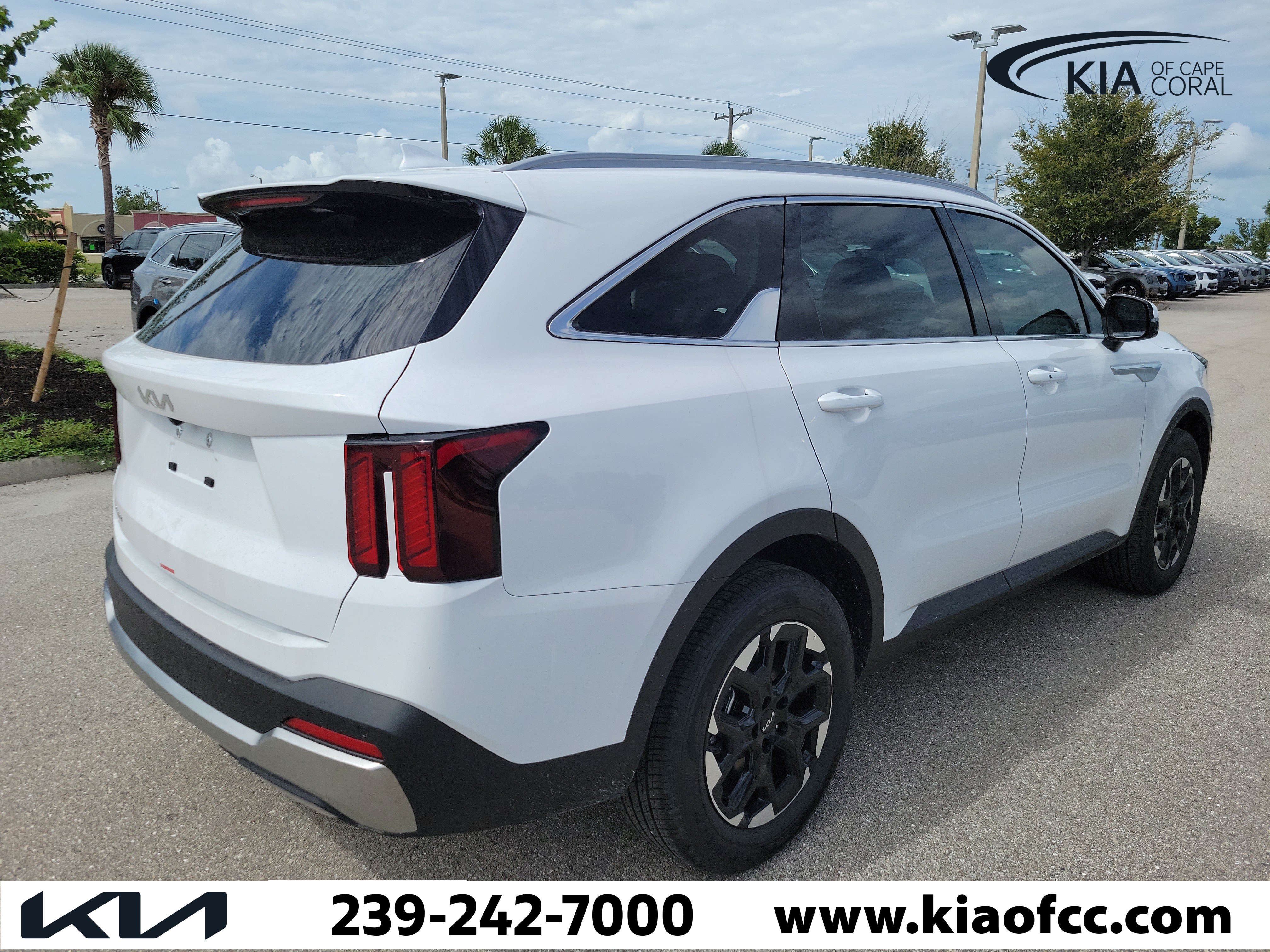 New 2026 Kia Sorento S FWD image 9