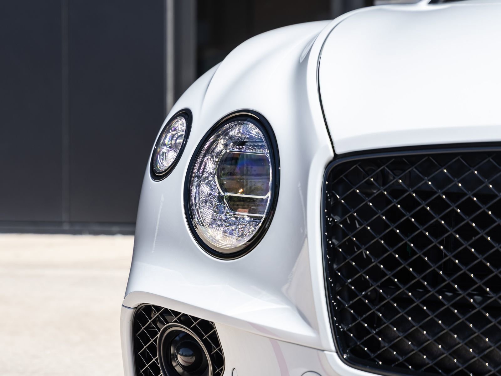 Used 2024 Bentley Continental GT image 18