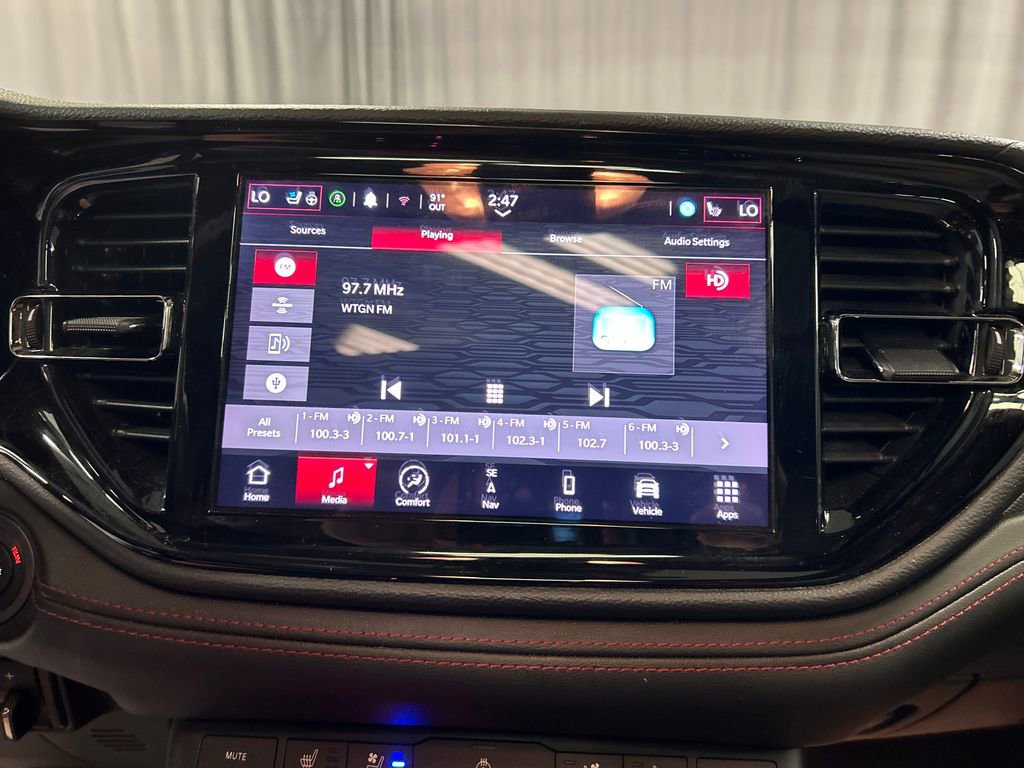 Used 2024 Dodge Durango GT image 17