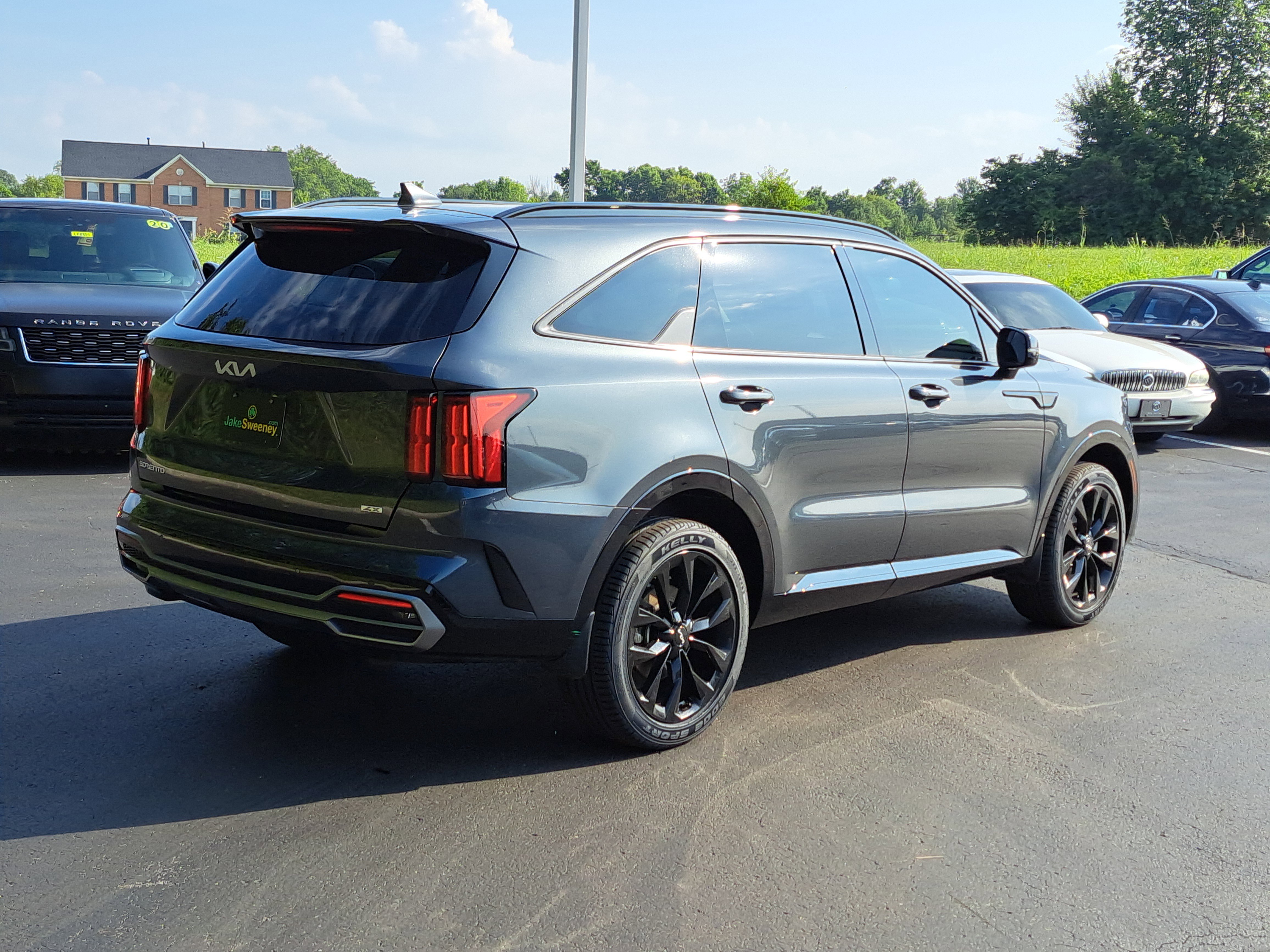 Used 2023 Kia Sorento SX image 4