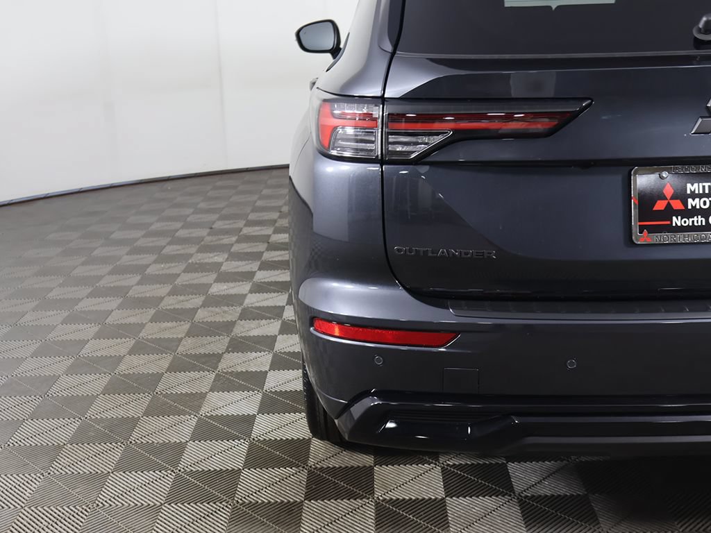 New 2026 Mitsubishi Outlander AWD image 20