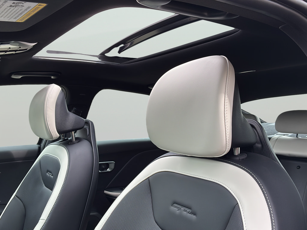 New 2026 Kia K4 GT-Line w/ GT-Line Premium Package FWD image 15