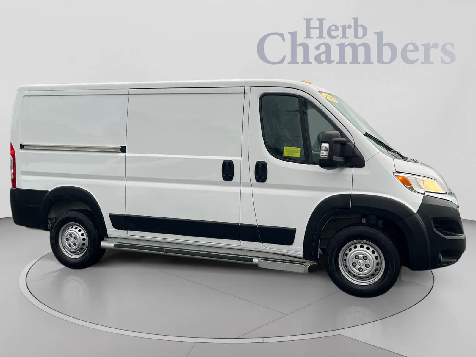 Used 2025 RAM ProMaster 2500 w/ U-Haul Equipment Group FWD image 5