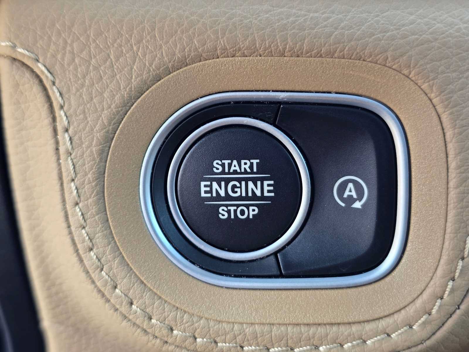 Used 2024 Mercedes-Benz GLE 580 4MATIC image 36