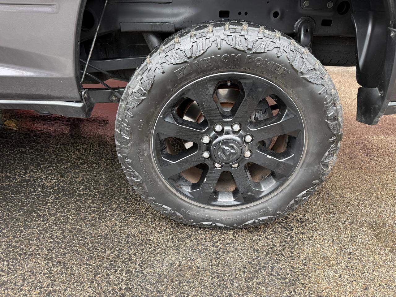 Used 2024 RAM 2500 Big Horn w/ Night Edition image 8