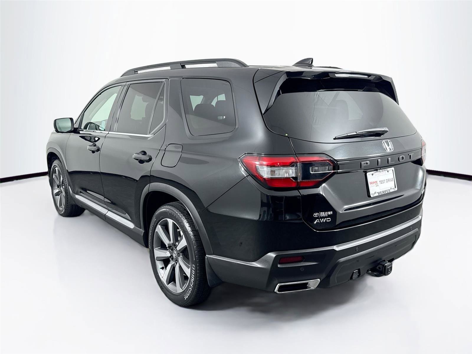 Used 2023 Honda Pilot Elite image 13