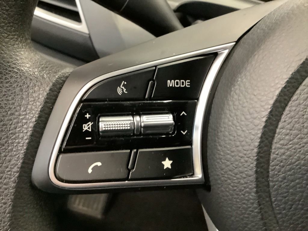Certified 2025 Kia Seltos LX AWD/4WD image 21