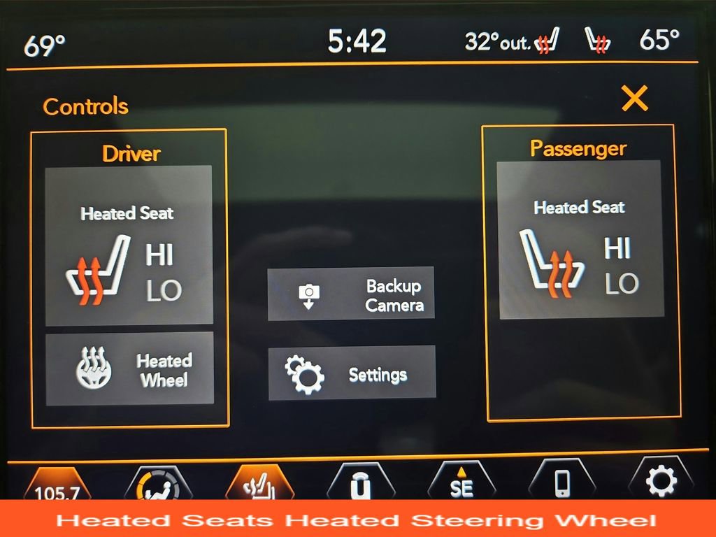 Used 2022 Jeep Grand Cherokee Laredo X image 21