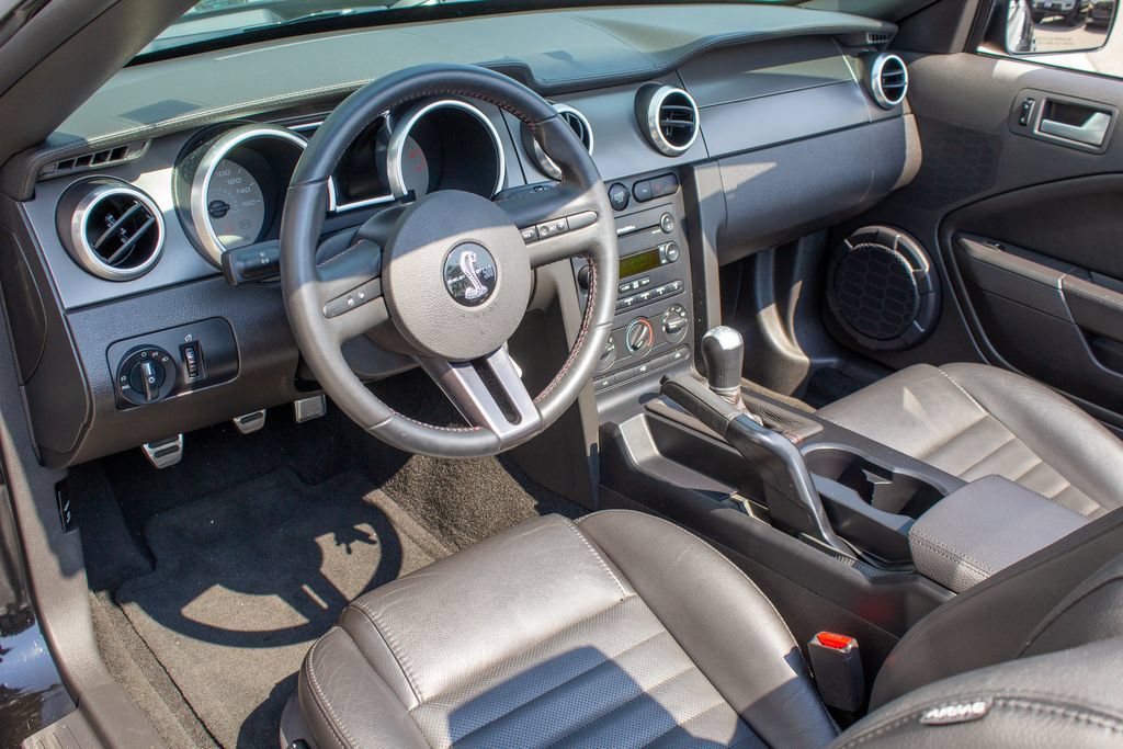Used 2007 Ford Mustang Shelby GT500 RWD image 11