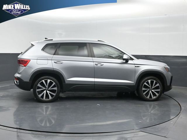 Used 2022 Volkswagen Taos SE image 8
