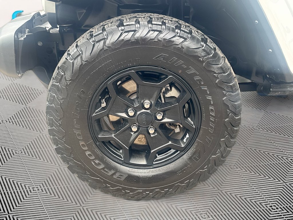 Certified 2023 Jeep Wrangler Unlimited Rubicon 4xe AWD/4WD image 35