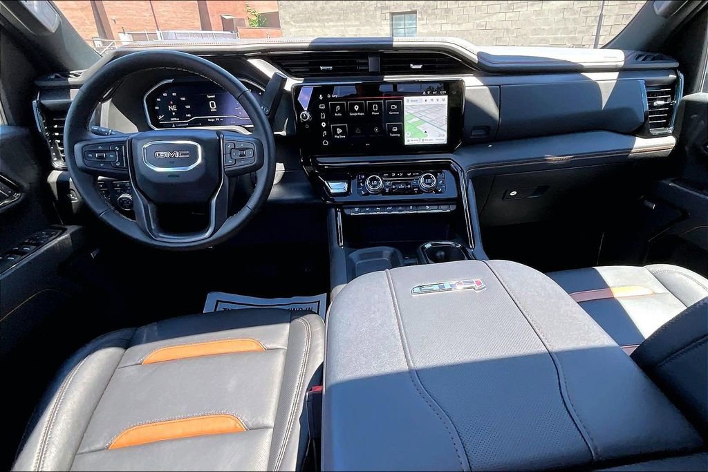 Used 2025 GMC Sierra 2500 AT4 w/ AT4 Premium Plus Package AWD/4WD image 14