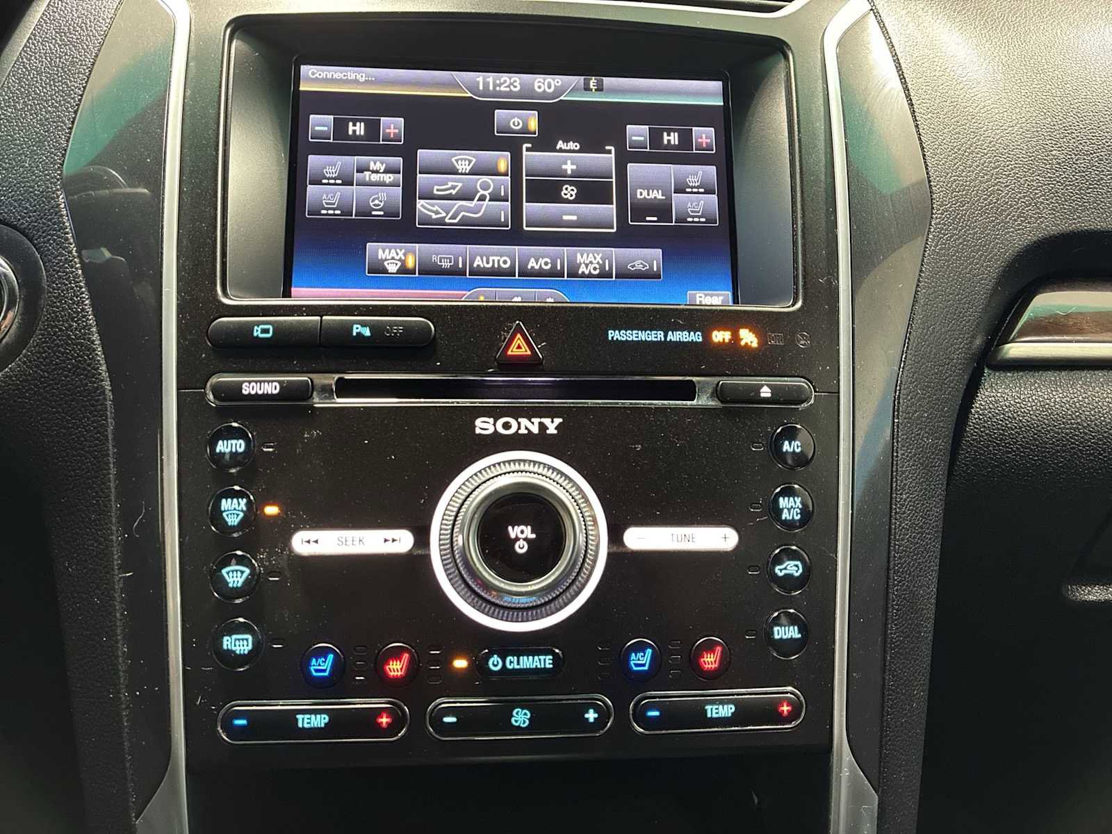 Used 2016 Ford Explorer Sport w/ Equipment Group 401A image 17