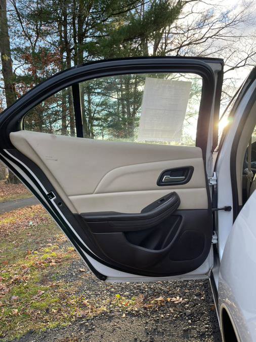 Used 2016 Chevrolet Malibu LT image 31