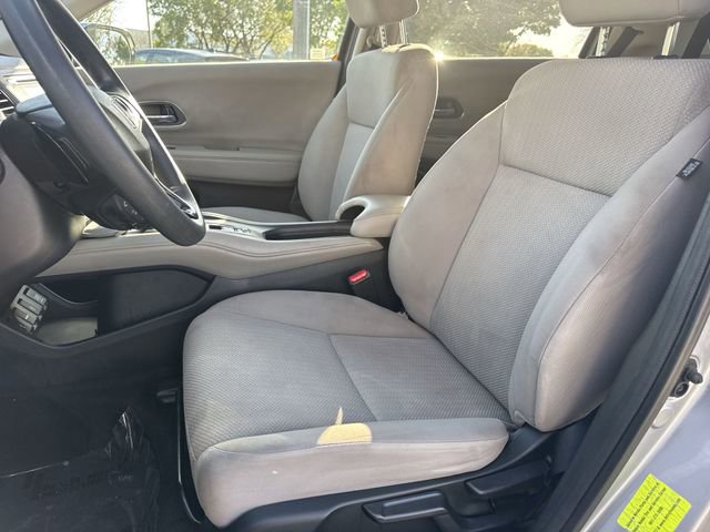 Used 2017 Honda HR-V EX image 11